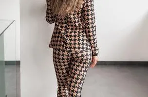 COMPLETO TAILLEUR ELEGANTE CON MOTIVO PEPITA MIRIAMA, NERO-MARRONE