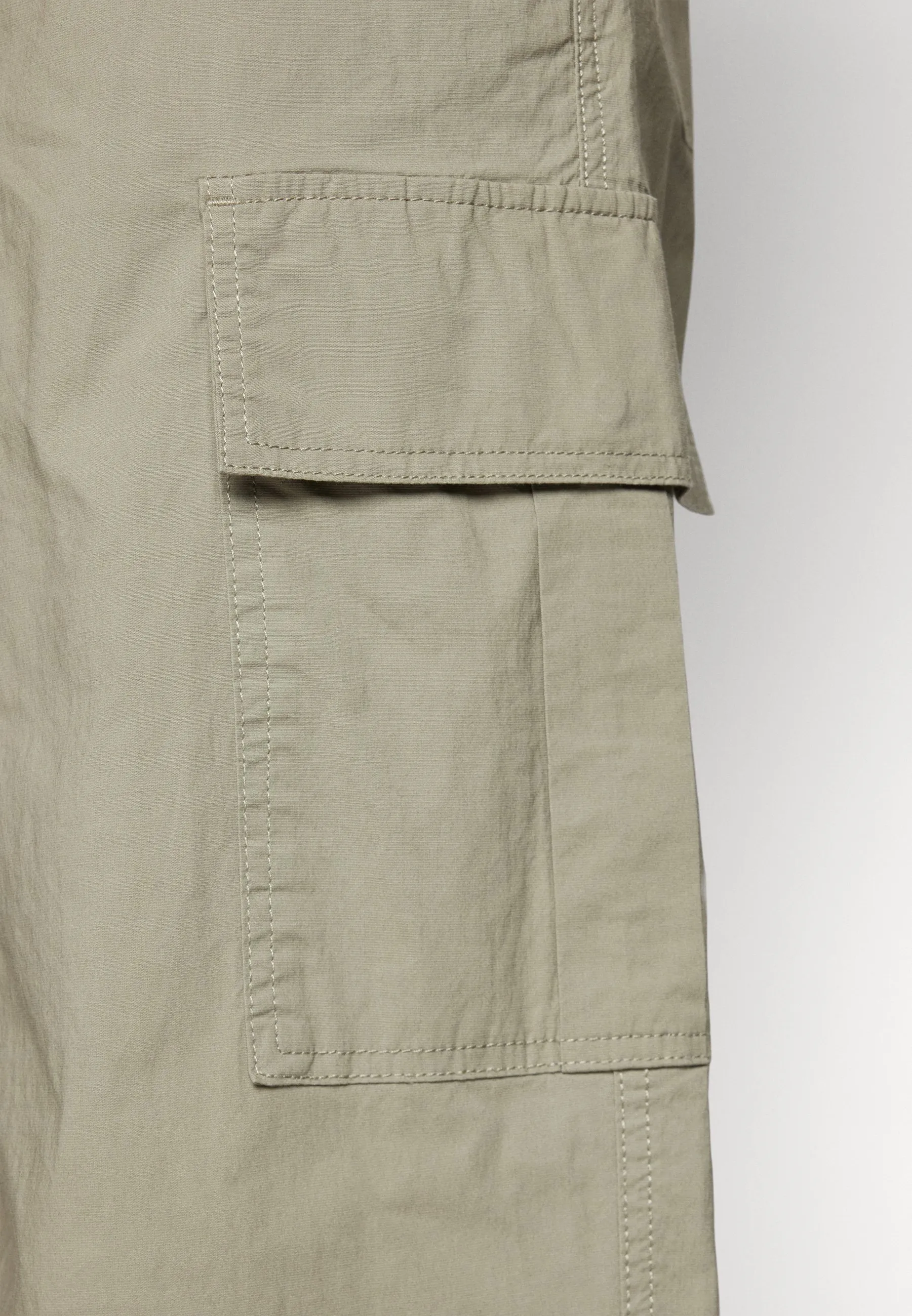LOOSE EVAN PANT - Pantaloni cargo