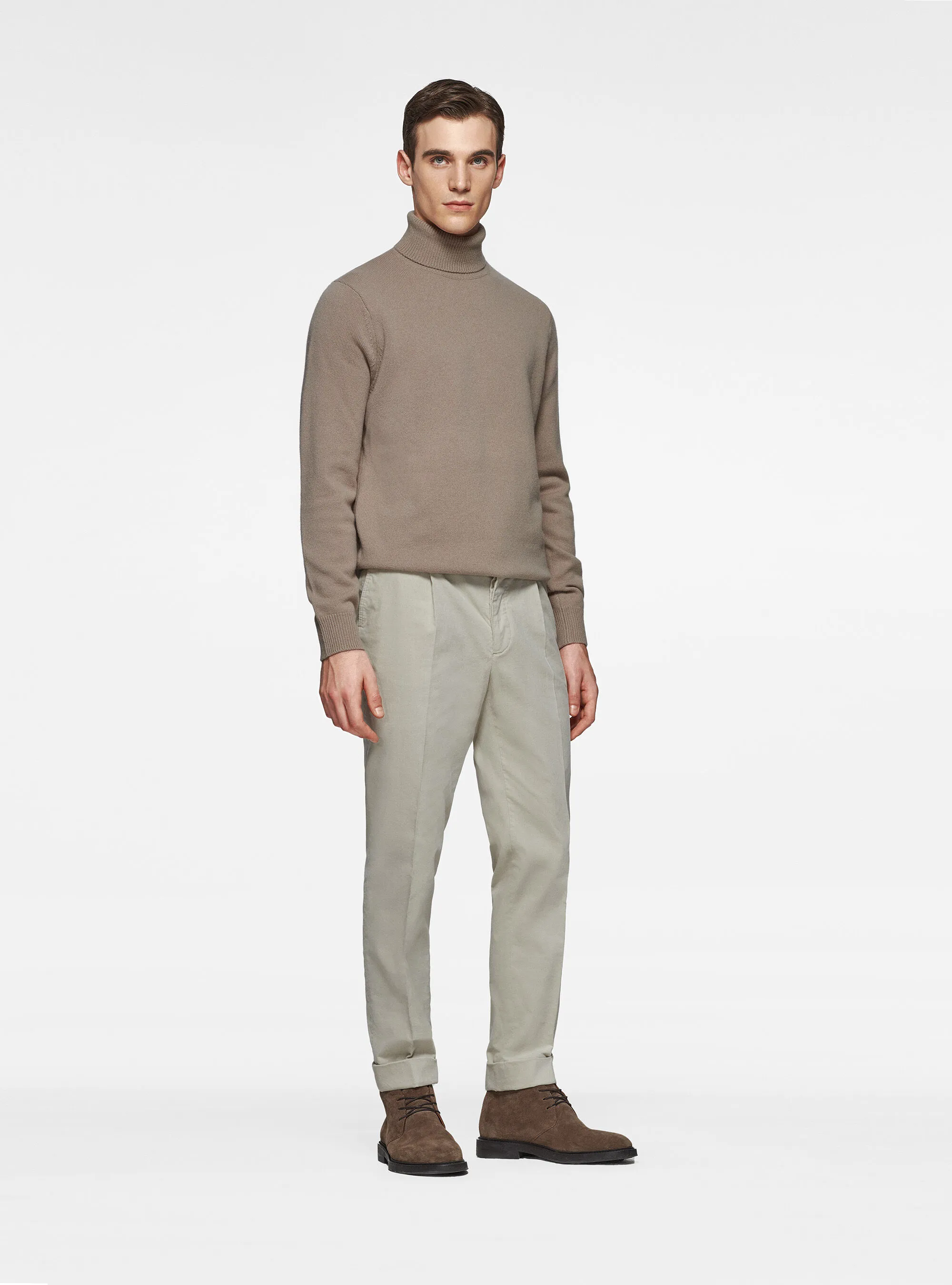 Maglia collo alto in lana merino
